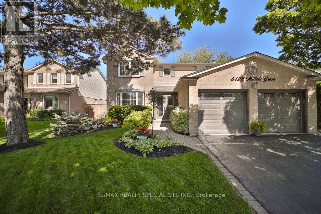 <h3>$1,499,900</h3><p>6122 Miller's Grove S, Mississauga, Ontario</p>