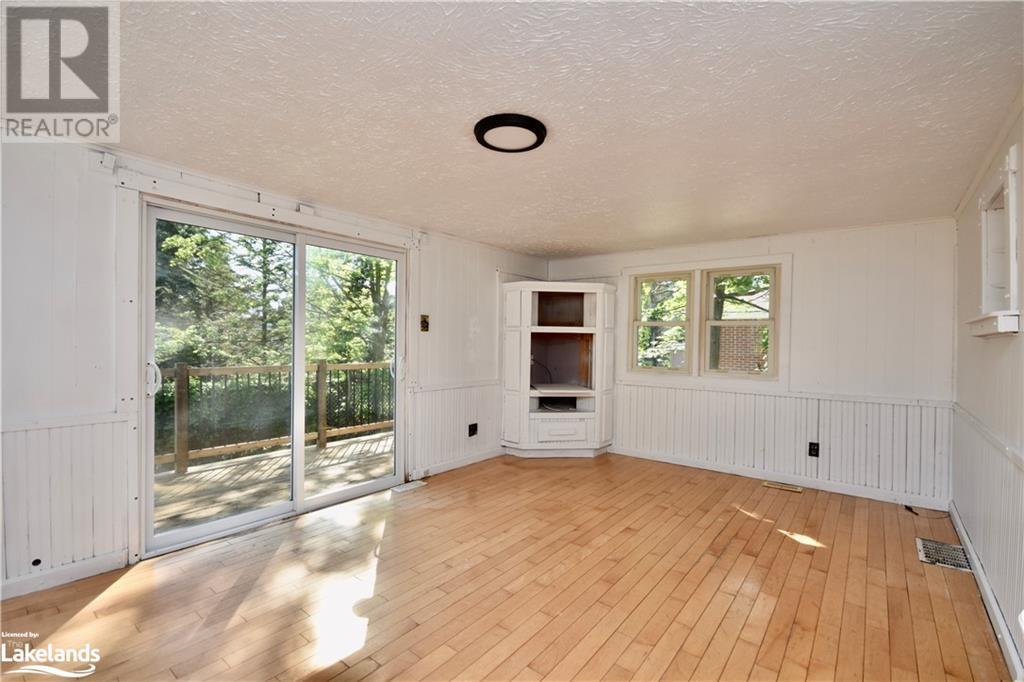 259 Russell Street, Midland, Ontario  L4R 3A1 - Photo 6 - 40593915