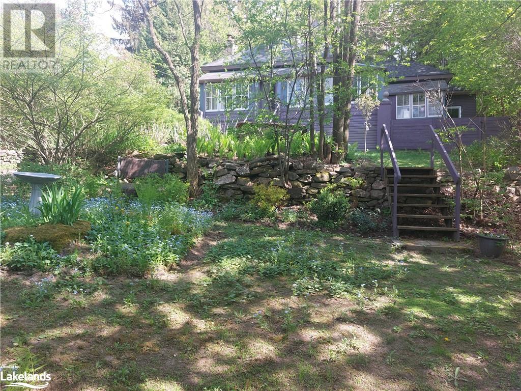 31 Mary Street W, Huntsville, Ontario  P1H 1V3 - Photo 2 - 40589428