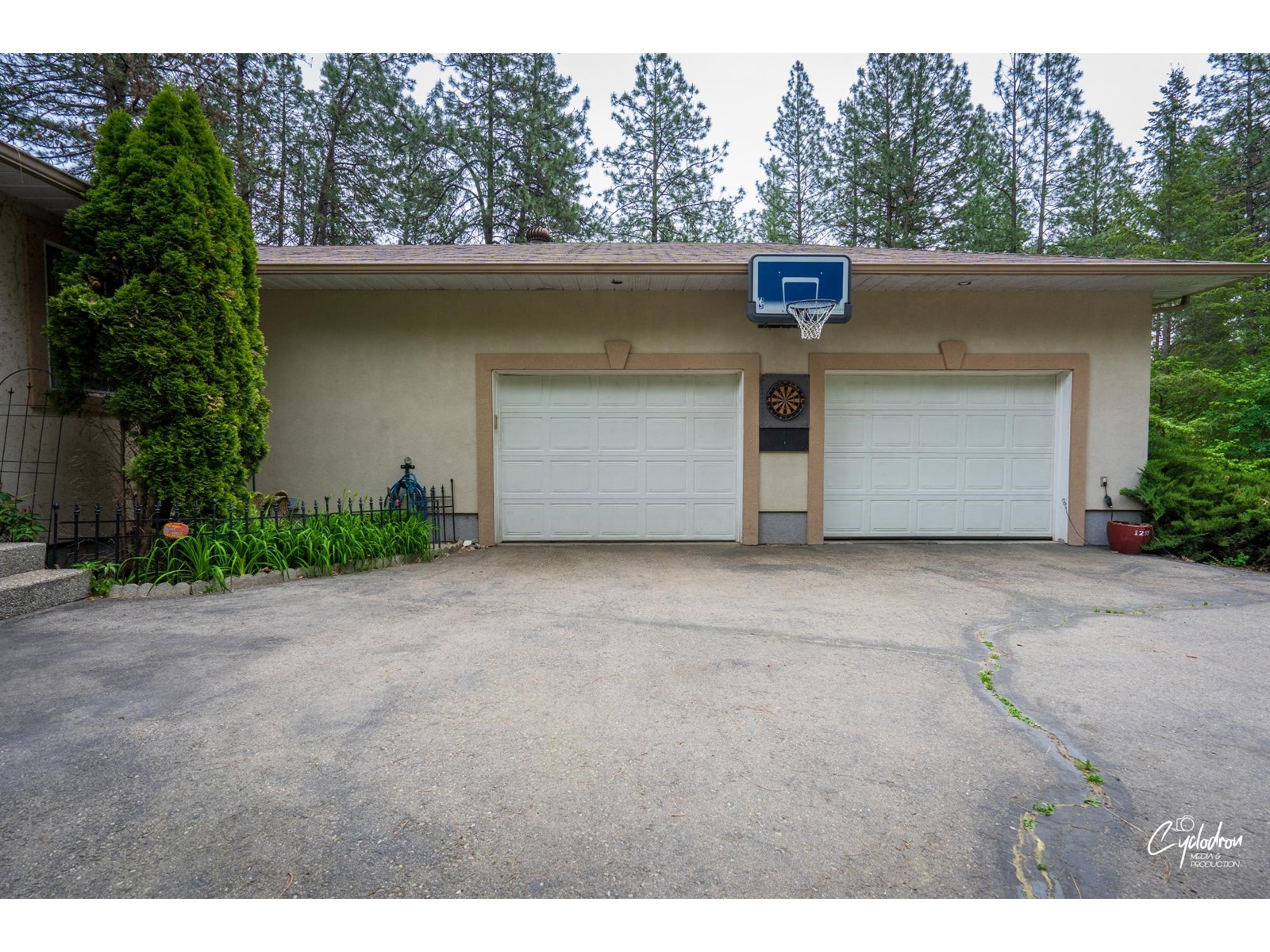 450 River Drive W, Christina Lake, British Columbia  V0H 1E0 - Photo 57 - 2477120