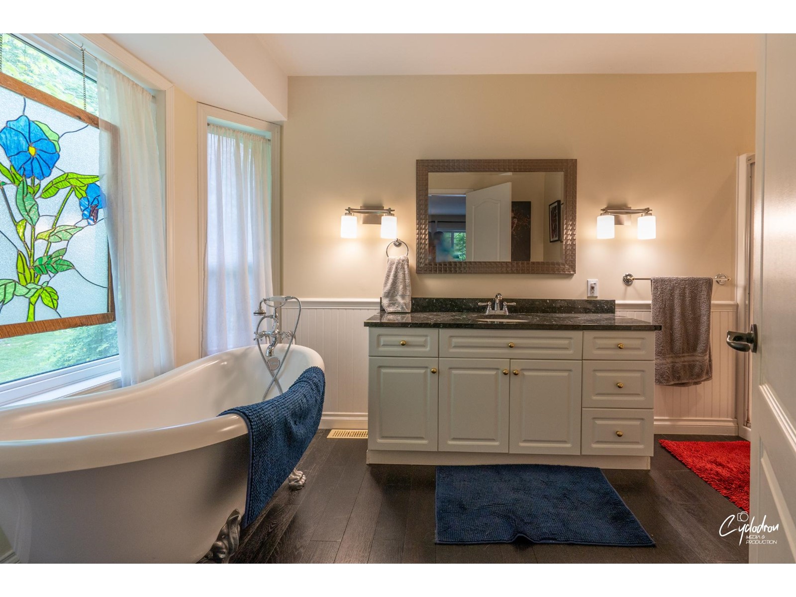 450 River Drive W, Christina Lake, British Columbia  V0H 1E0 - Photo 15 - 2477120