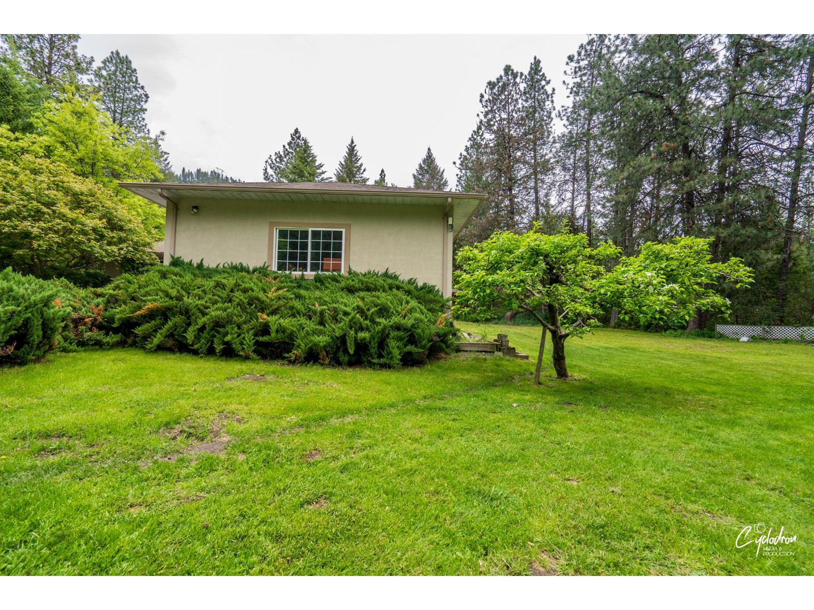 450 River Drive W, Christina Lake, British Columbia  V0H 1E0 - Photo 58 - 2477120