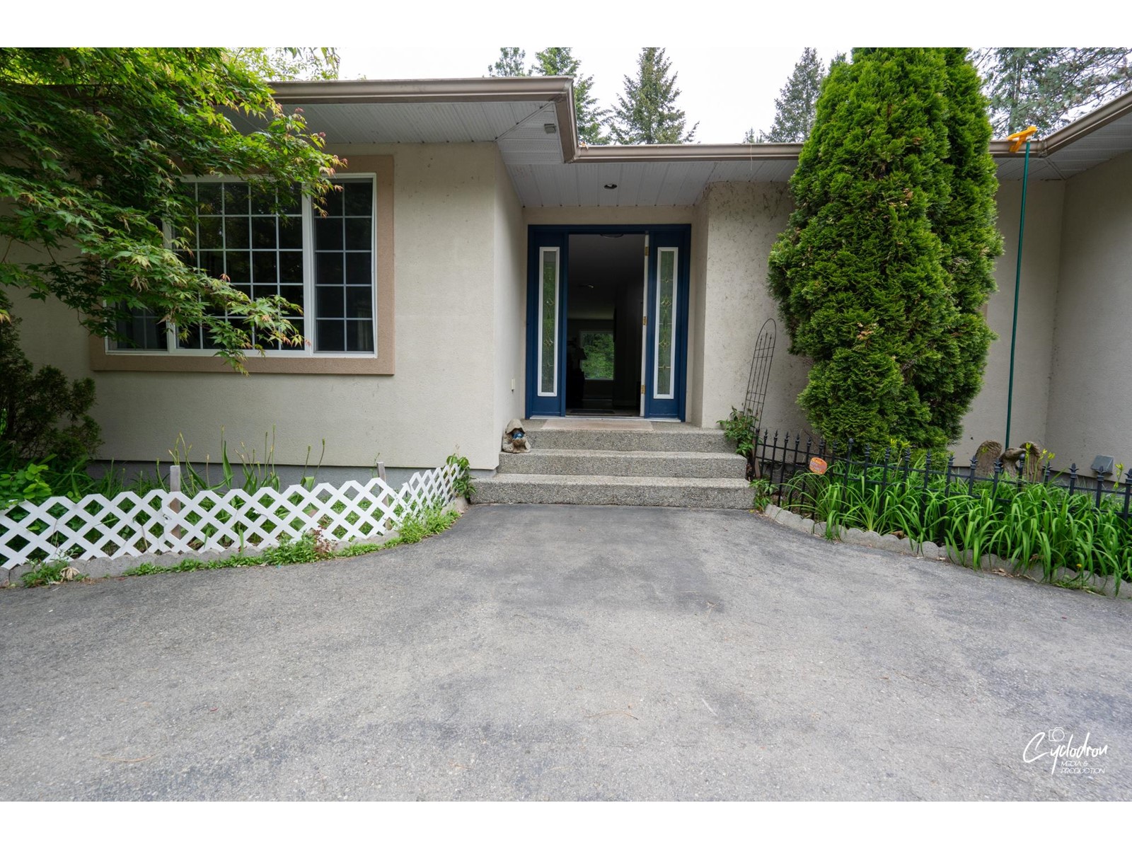 450 River Drive W, Christina Lake, British Columbia  V0H 1E0 - Photo 7 - 2477120