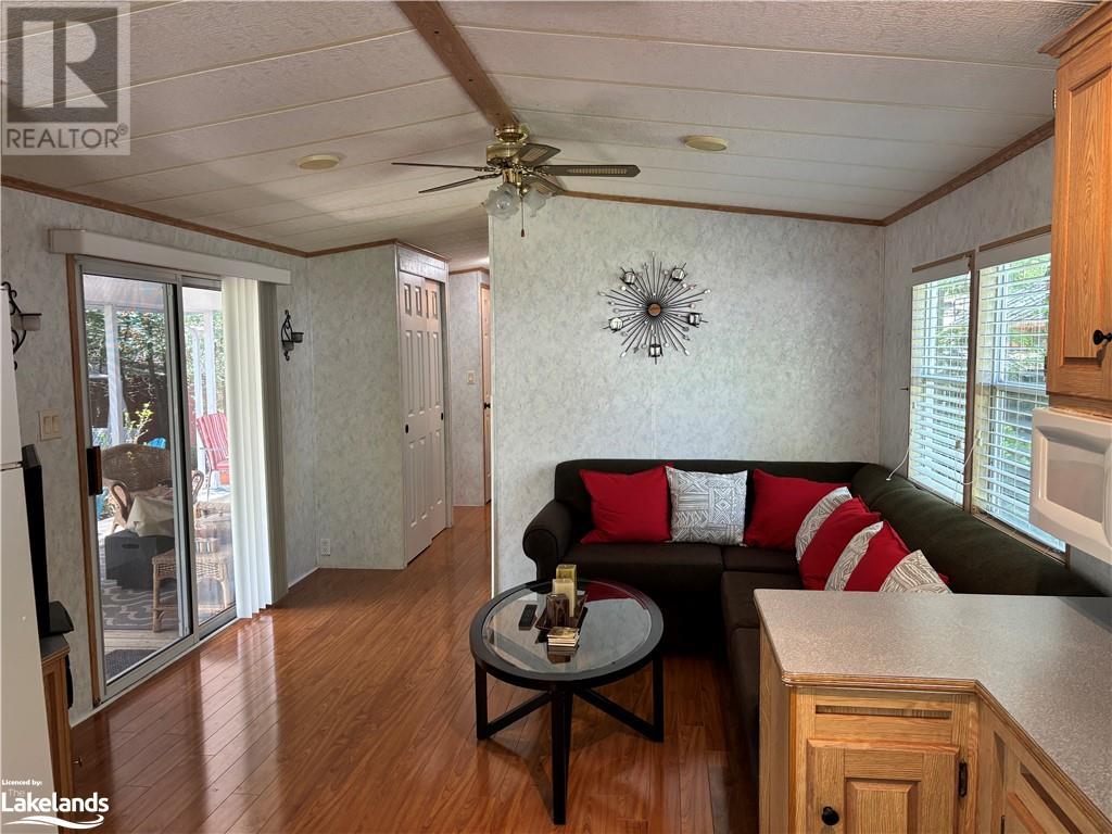 85 Theme Park Drive Unit# 268, Wasaga Beach, Ontario  L9Z 1X7 - Photo 14 - 40592122