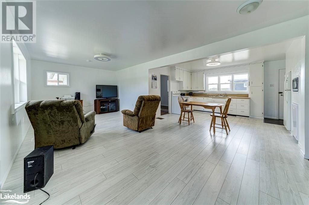 7617 26 Highway, Stayner, Ontario  L0M 1S0 - Photo 12 - 40577358