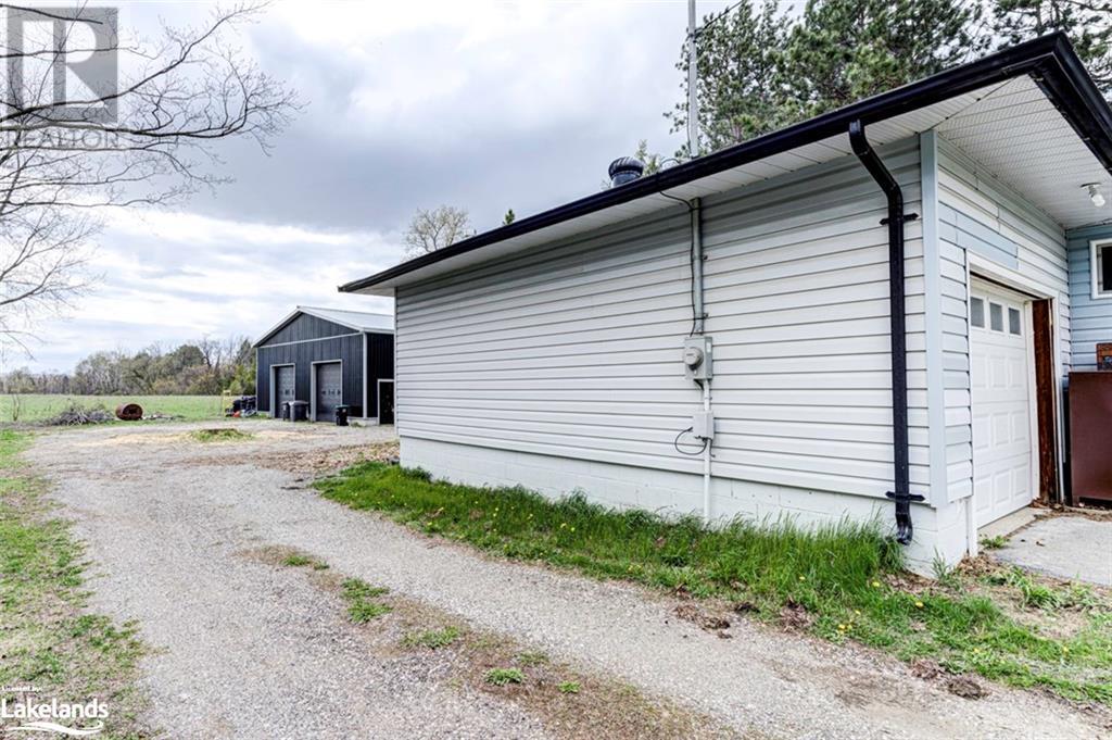 7617 26 Highway, Stayner, Ontario  L0M 1S0 - Photo 31 - 40577358