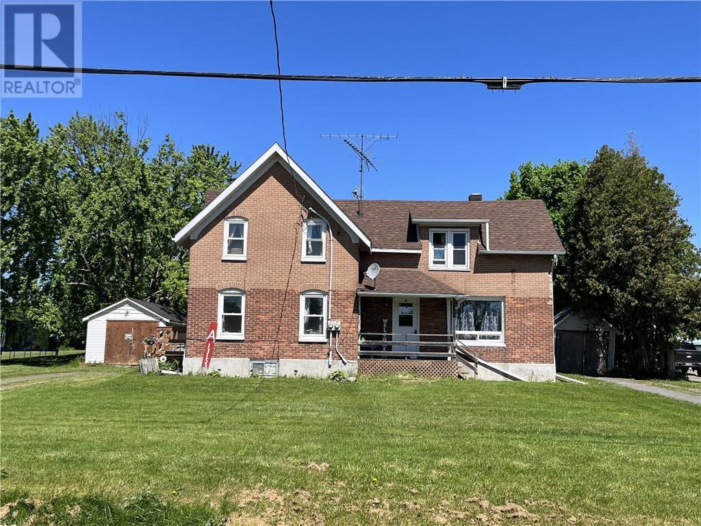 13153 Riverside Drive, Morrisburg, Ontario  K0C 1X0 - Photo 2 - 1393359