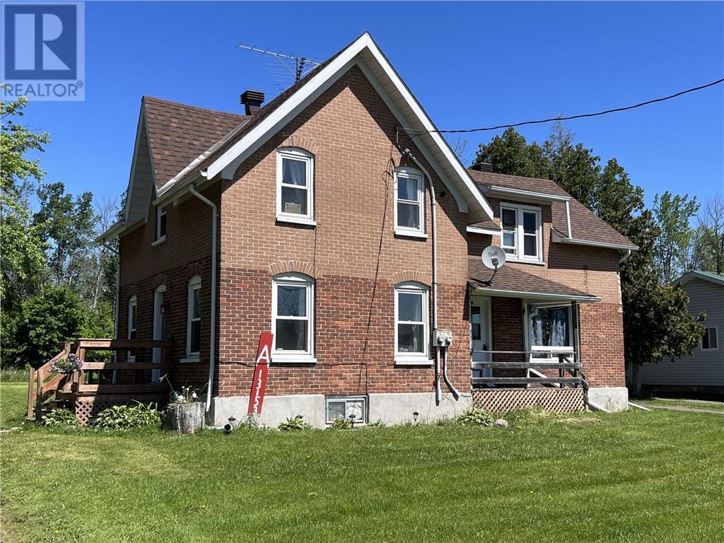 13153 Riverside Drive, Morrisburg, Ontario  K0C 1X0 - Photo 3 - 1393359