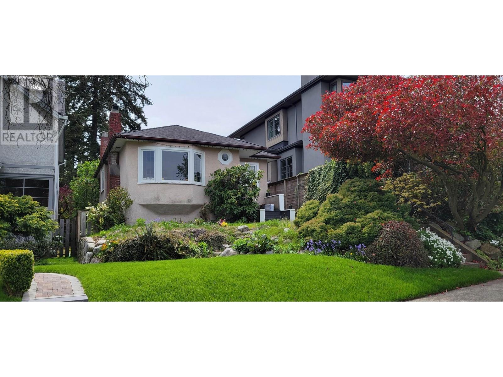 Property at 2814 W 32ND AVENUE image