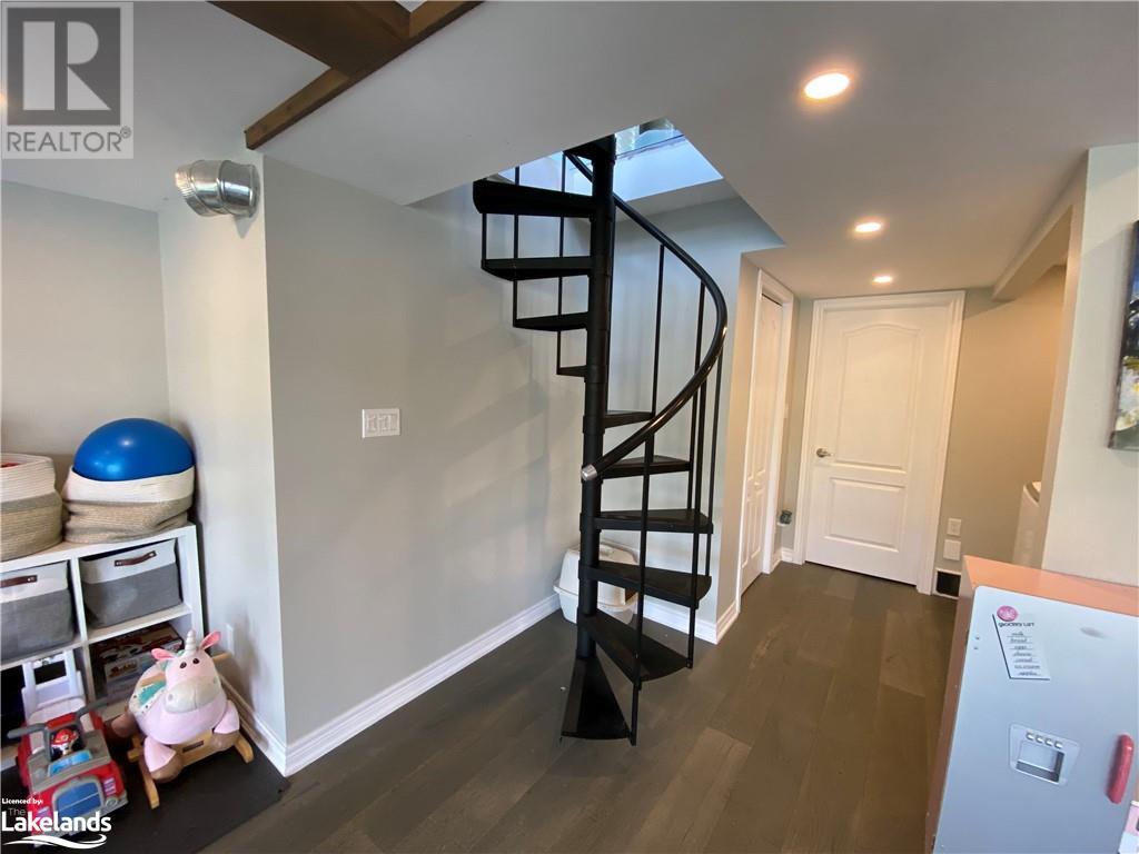 807 Mosley Street, Wasaga Beach, Ontario  L9Z 2H5 - Photo 20 - 40590956