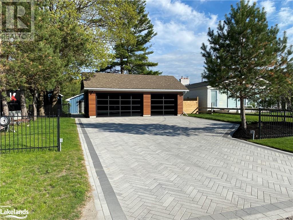 807 Mosley Street, Wasaga Beach, Ontario  L9Z 2H5 - Photo 3 - 40590956