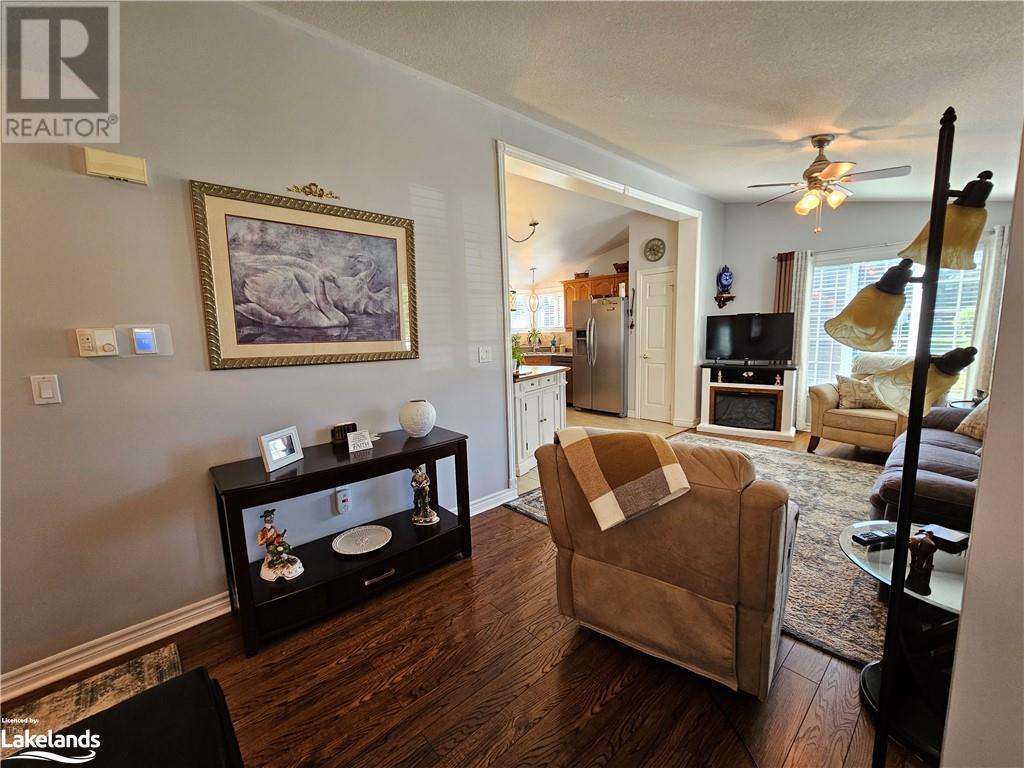 60 Pennsylvania Avenue, Wasaga Beach, Ontario  L9Z 3A8 - Photo 5 - 40594929