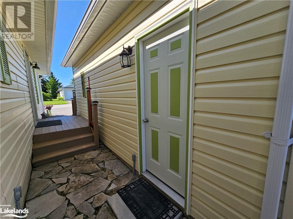 60 Pennsylvania Avenue, Wasaga Beach, Ontario  L9Z 3A8 - Photo 30 - 40594929