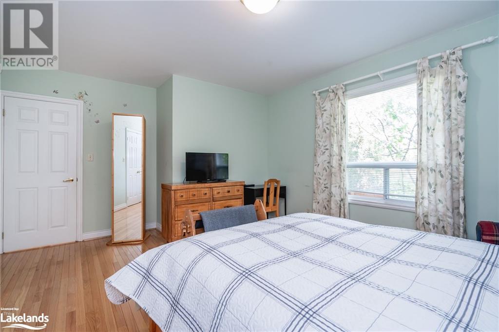 201 Rustic Road, North York, Ontario  M6L 1W3 - Photo 13 - 40594882