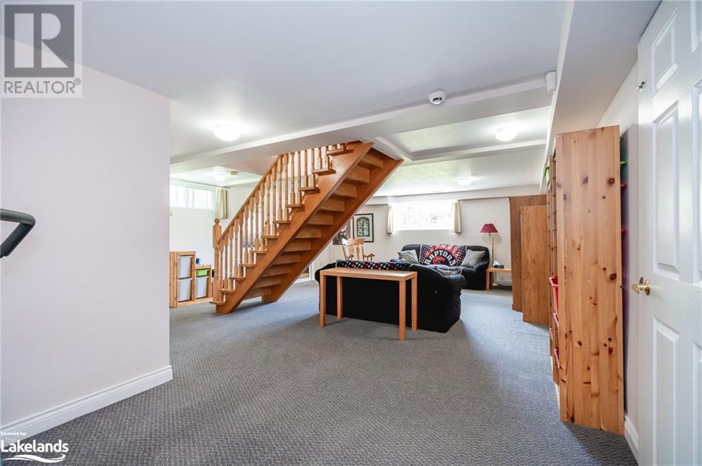201 Rustic Road, North York, Ontario  M6L 1W3 - Photo 18 - 40594882