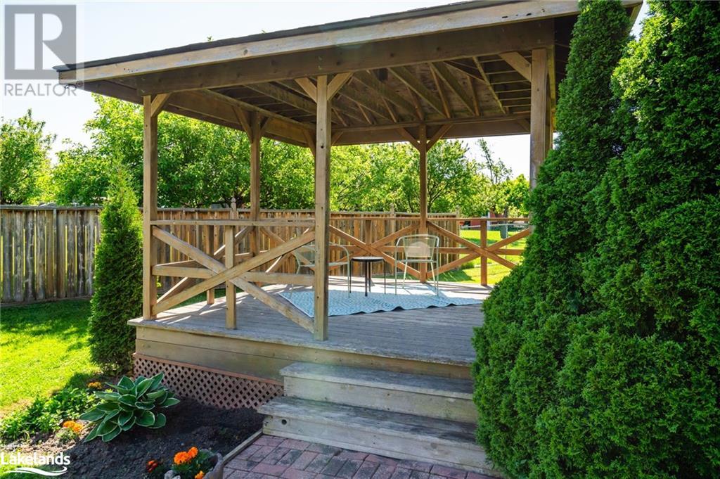 201 Rustic Road, North York, Ontario  M6L 1W3 - Photo 24 - 40594882