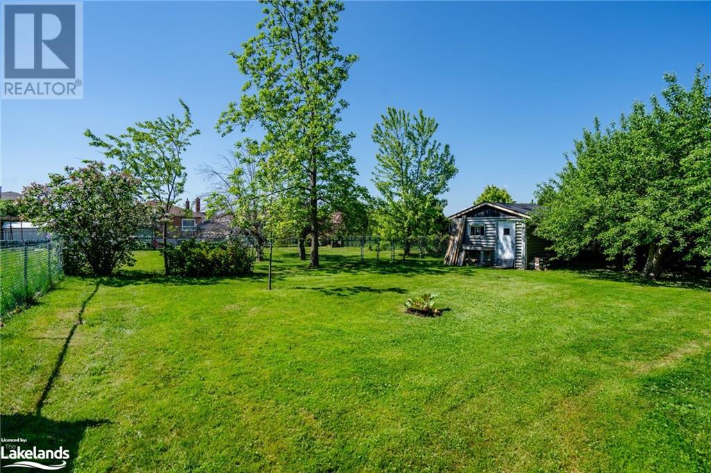 201 Rustic Road, North York, Ontario  M6L 1W3 - Photo 26 - 40594882