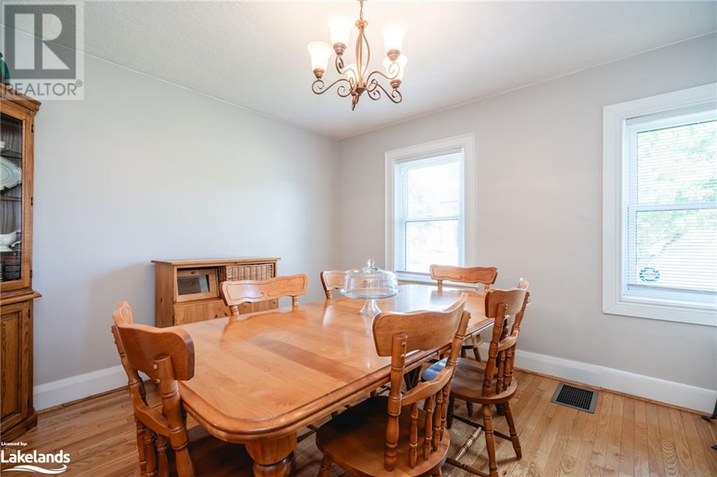 201 Rustic Road, North York, Ontario  M6L 1W3 - Photo 8 - 40594882