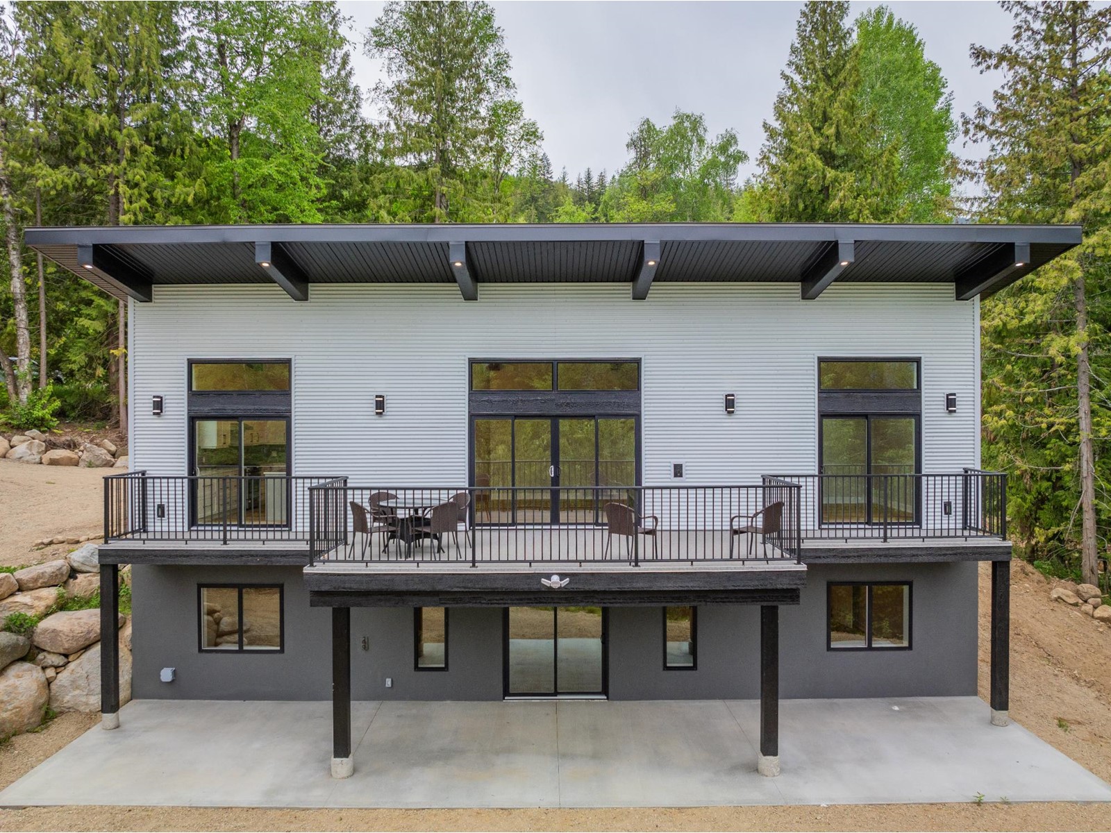 695 KILLOUGH ROAD, castlegar, British Columbia