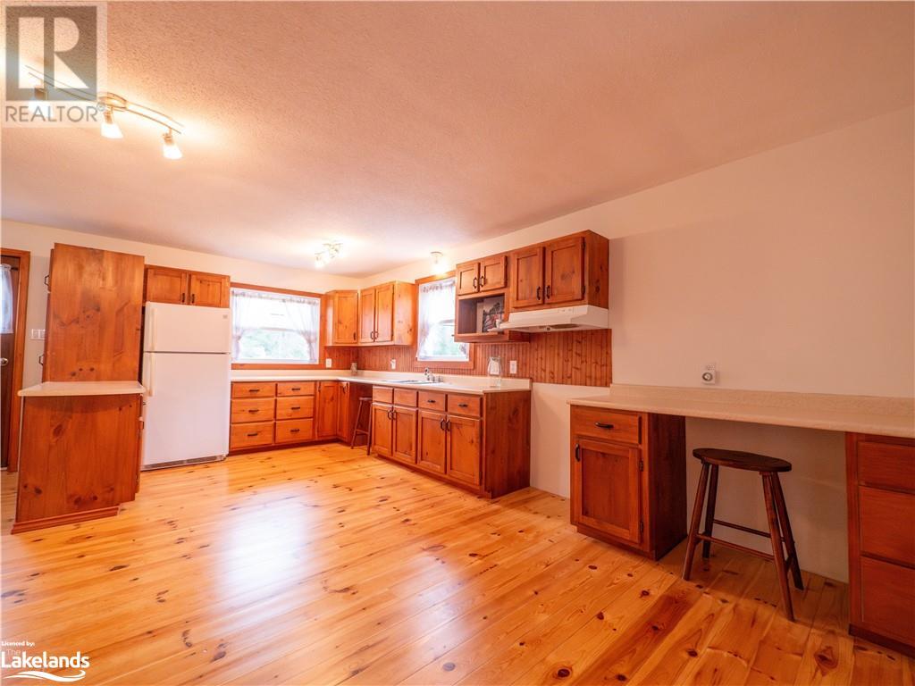 601 Honey Harbour Rd, Rr1, Port Severn, Ontario  L0K 1S0 - Photo 9 - 40594972
