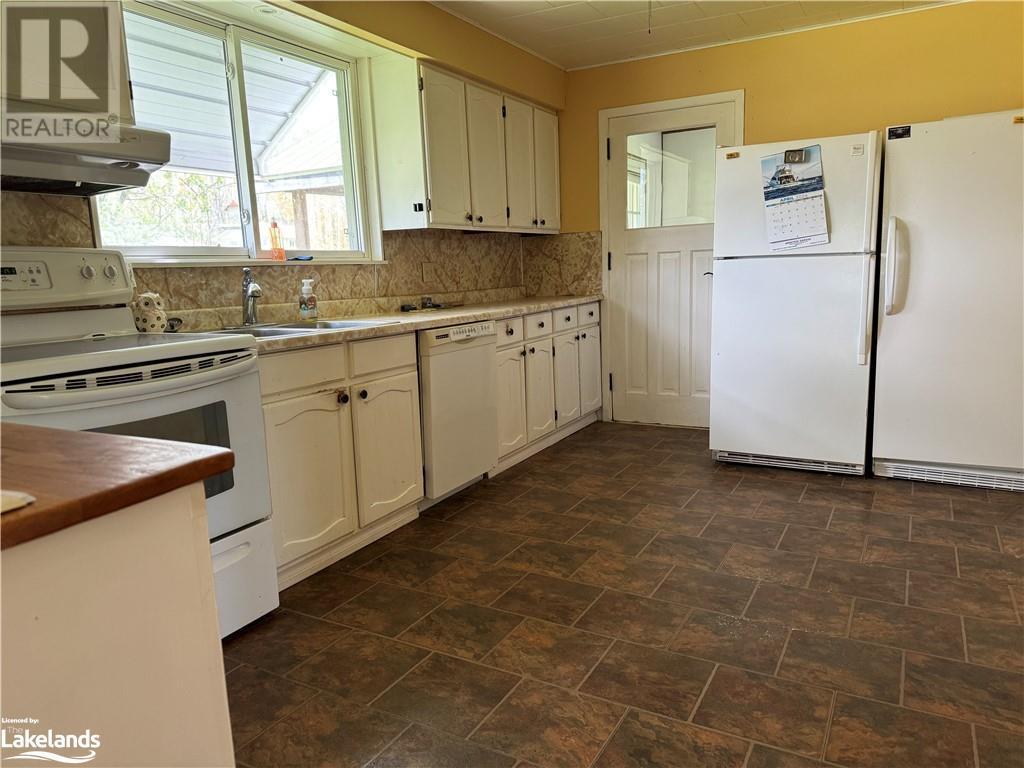 11170 522 Highway, Port Loring, Ontario  P0H 1Y0 - Photo 9 - 40587707