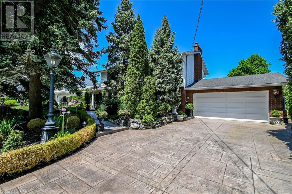 Image of property at 51 ROYAL YORK Road