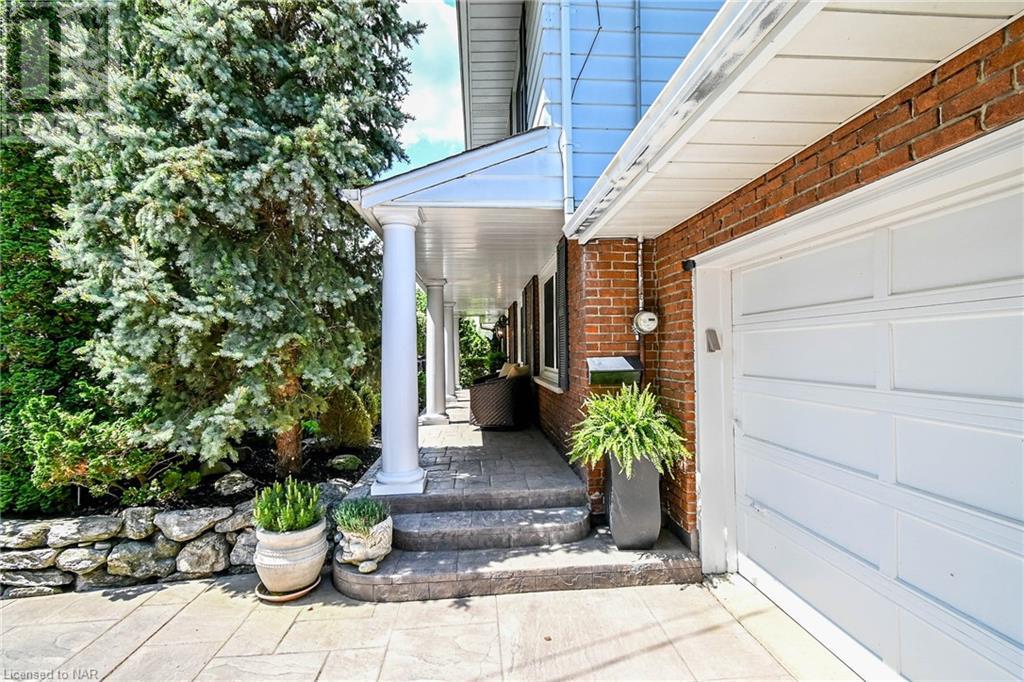 Image of property at 51 ROYAL YORK Road