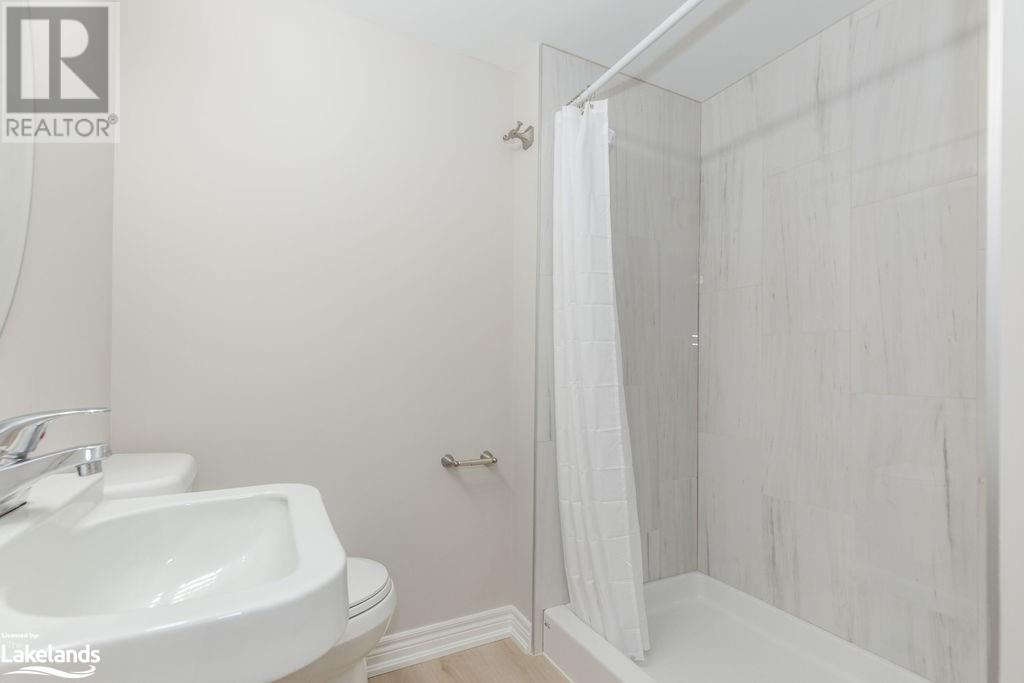 38 Laidlaw Street, Wasaga Beach, Ontario  L9Z 2L2 - Photo 16 - 40576618