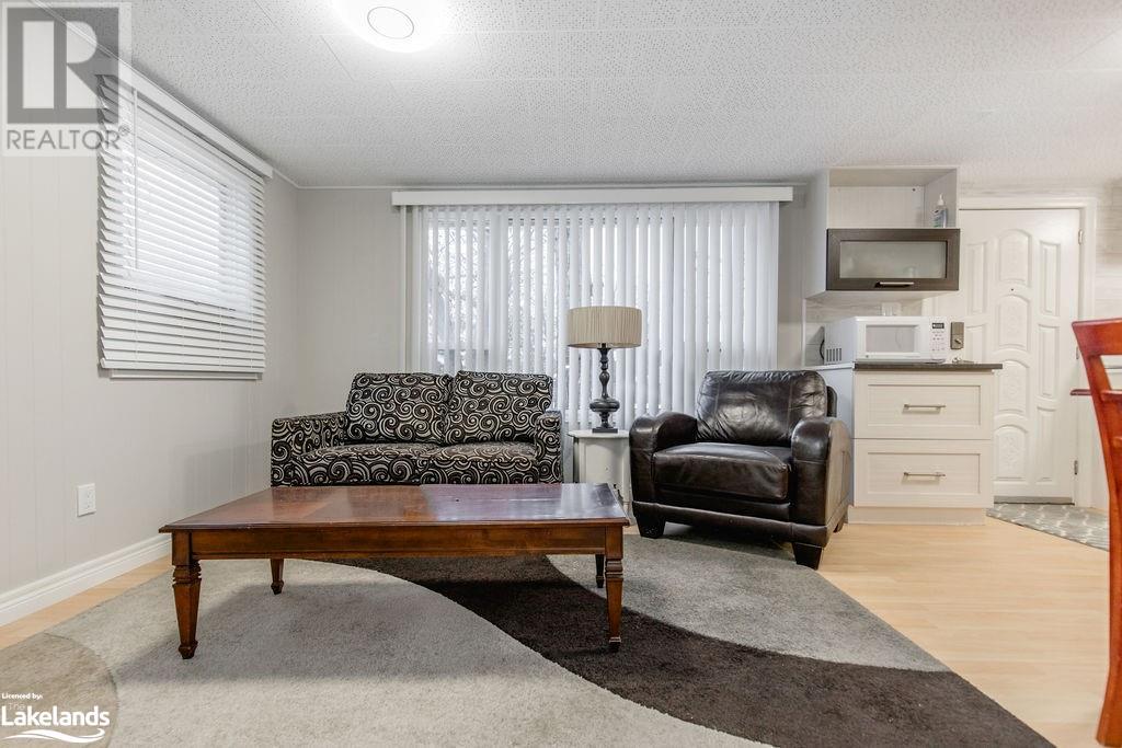 38 Laidlaw Street, Wasaga Beach, Ontario  L9Z 2L2 - Photo 10 - 40576618