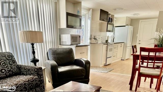 38 Laidlaw Street, Wasaga Beach, Ontario  L9Z 2L2 - Photo 12 - 40576618