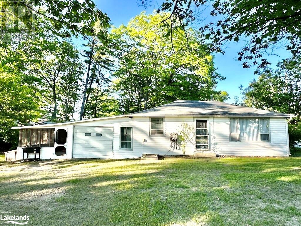 38 LAIDLAW Street, wasaga beach, Ontario