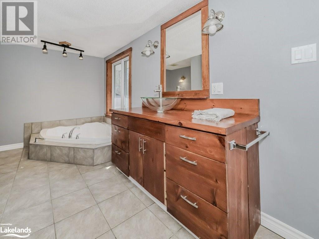 1267 Silver Lake Road, Gravenhurst, Ontario  P1P 1G0 - Photo 28 - 40594080