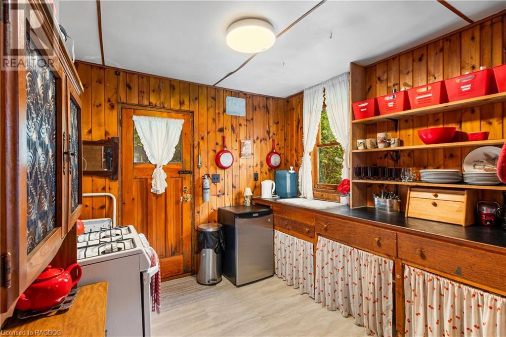 6726 Highway 6, Northern Bruce Peninsula, Ontario  N0H 2R0 - Photo 14 - 40593870