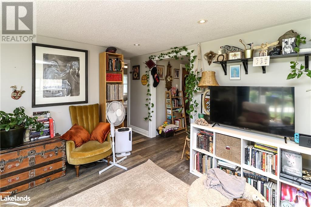 30 64th Street N, Wasaga Beach, Ontario  L9Z 1V2 - Photo 17 - 40592492