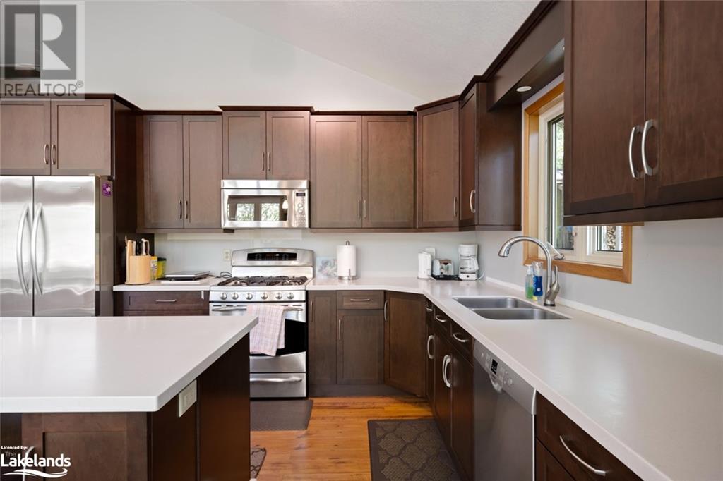 38 Shebeshekong Est Rd S, Carling, Ontario  P0G 1G0 - Photo 19 - 40595127