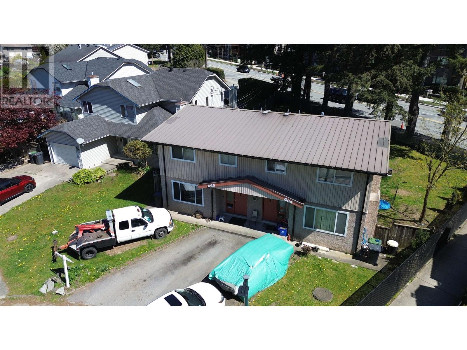 663-665 Harrison Avenue, Coquitlam, British Columbia  V3J 3Z6 - Photo 2 - R2874526
