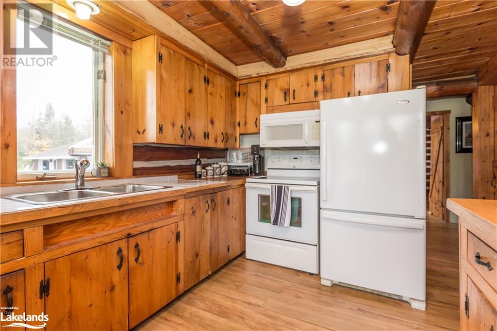 411 Peggs Mountain Road Unit# A, Burk's Falls, Ontario  P0A 1C0 - Photo 16 - 40580181