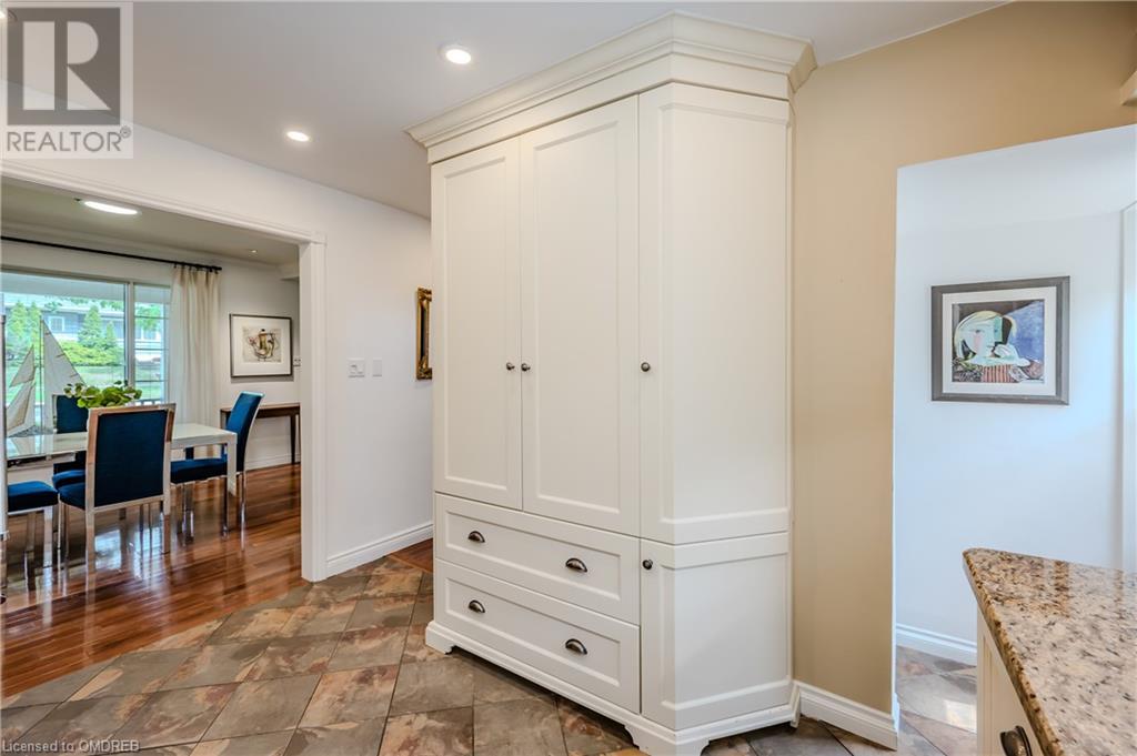 76 Brock Street, Oakville, Ontario  L6K 2Z1 - Photo 15 - 40566877