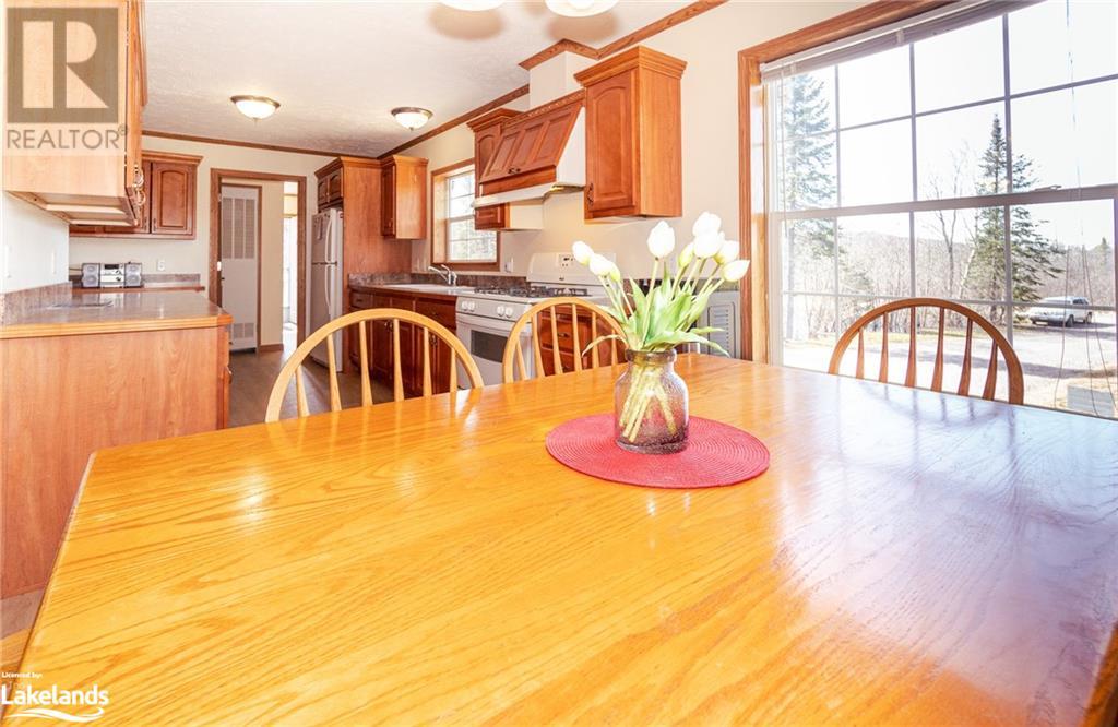537 Spring Hill Road W, Burk's Falls, Ontario  P0A 1C0 - Photo 6 - 40572910