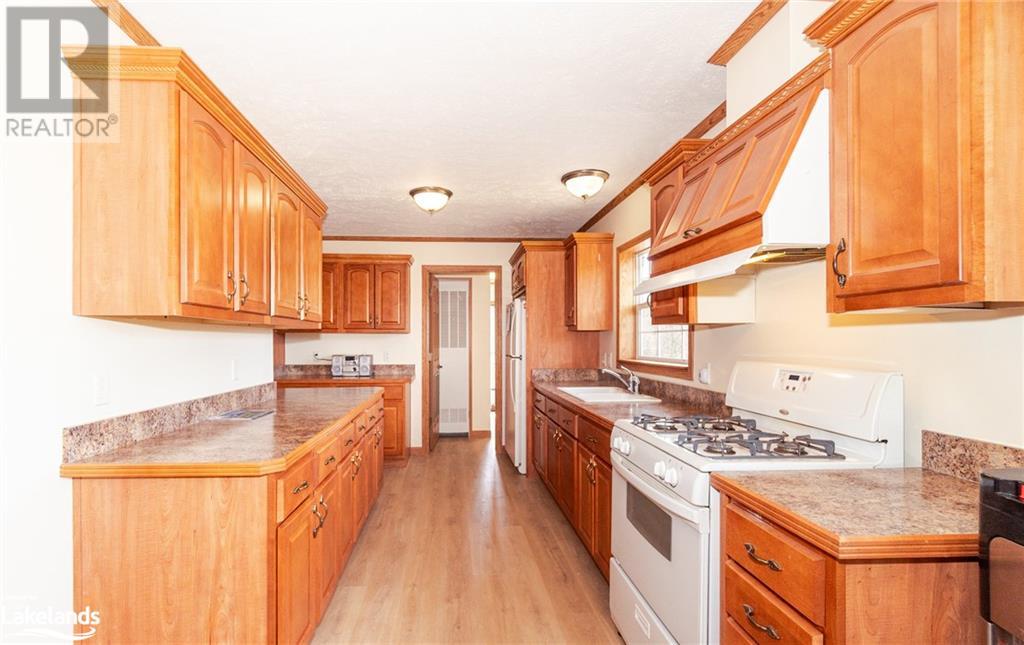 537 Spring Hill Road W, Burk's Falls, Ontario  P0A 1C0 - Photo 5 - 40572910