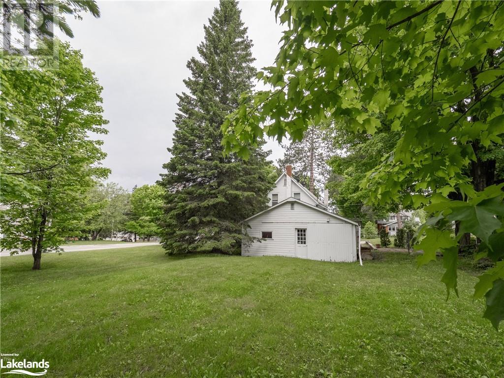 590 Bay Street, Gravenhurst, Ontario  P1P 1G8 - Photo 14 - 40581733