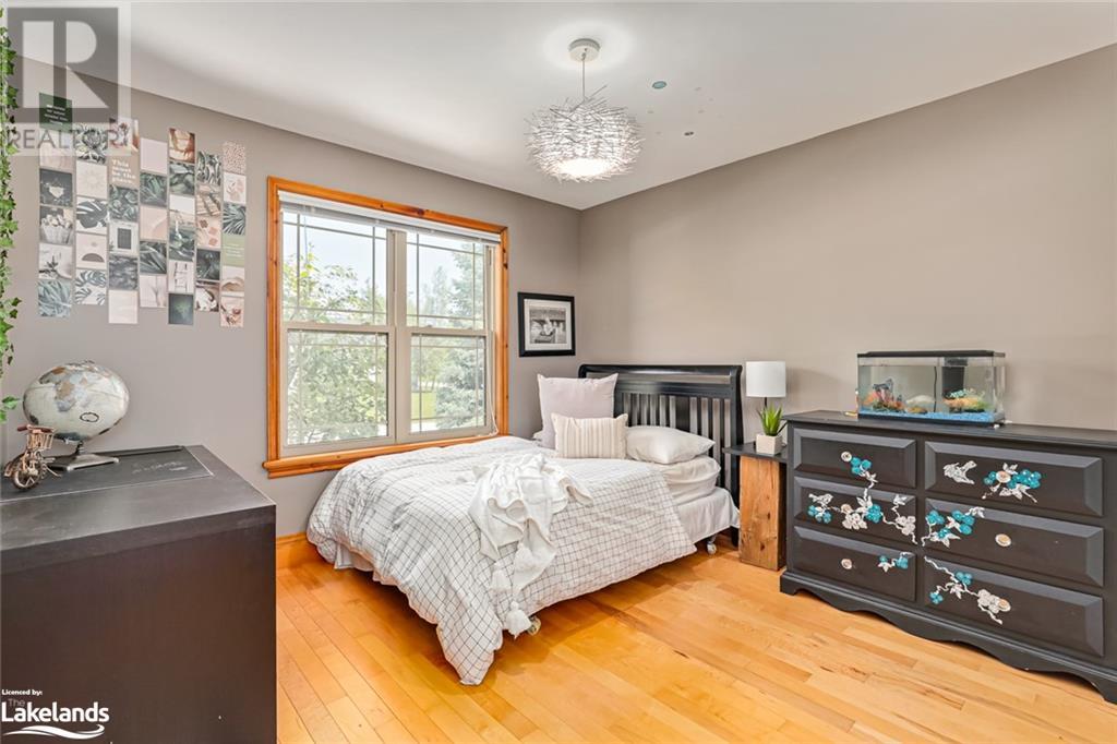 47 Blackburn Avenue, Nottawa, Ontario  L0M 1P0 - Photo 15 - 40594594