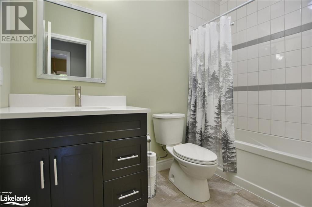 37 Wesley Avenue, Wasaga Beach, Ontario  L9Z 1C8 - Photo 15 - 40590577