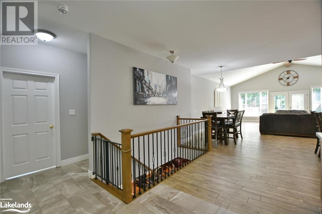37 Wesley Avenue, Wasaga Beach, Ontario  L9Z 1C8 - Photo 23 - 40590577