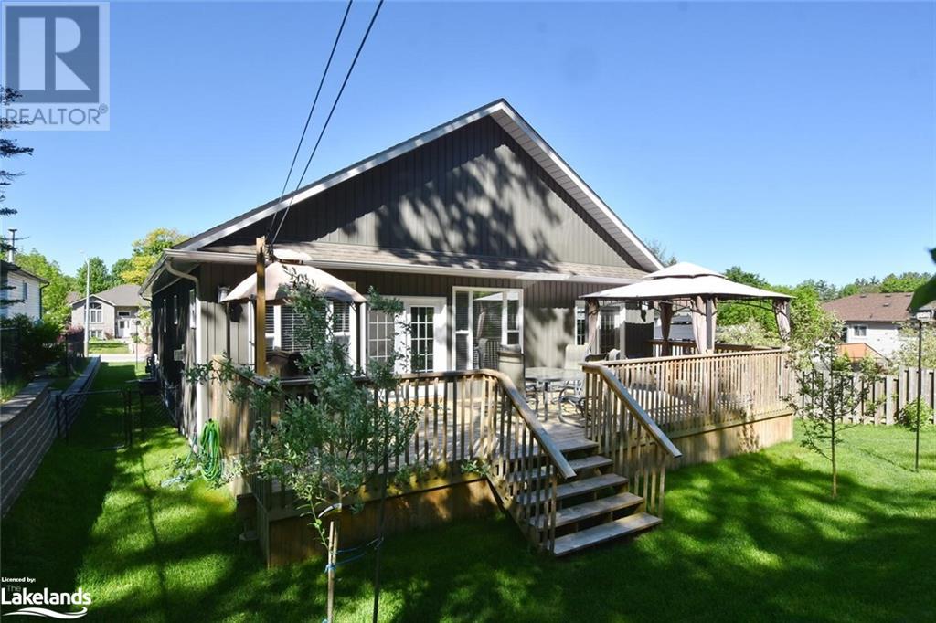 37 Wesley Avenue, Wasaga Beach, Ontario  L9Z 1C8 - Photo 3 - 40590577