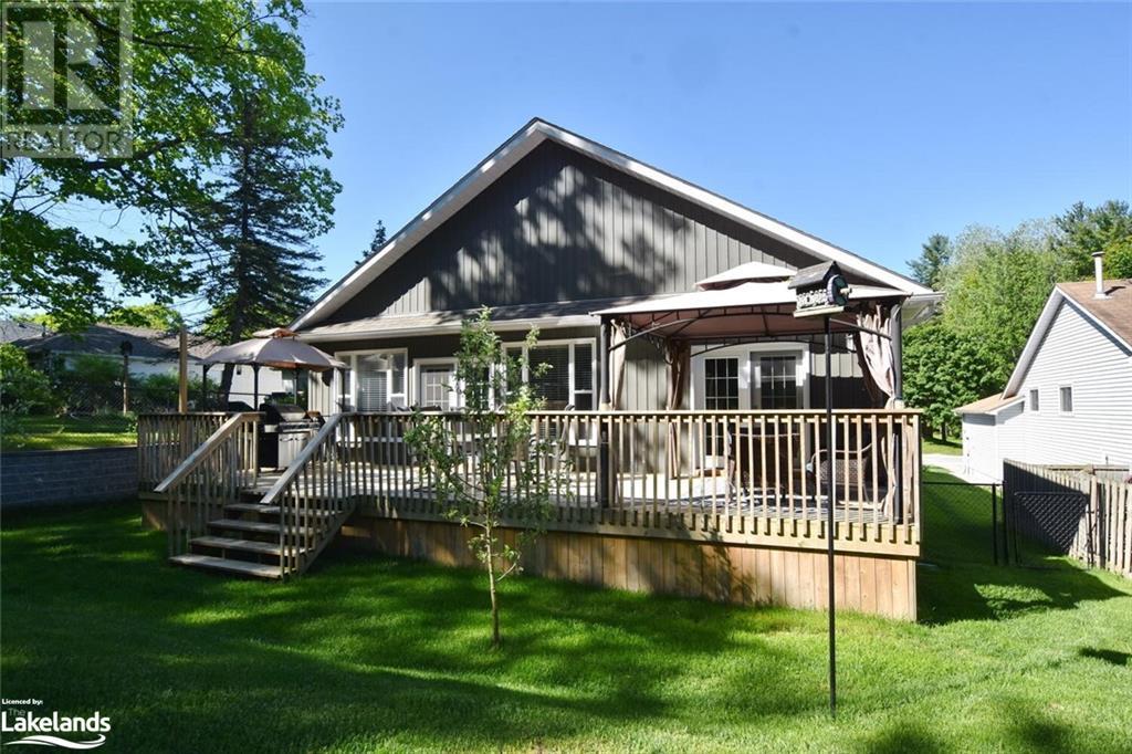 37 Wesley Avenue, Wasaga Beach, Ontario  L9Z 1C8 - Photo 4 - 40590577