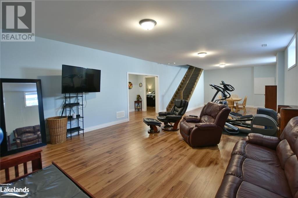 37 Wesley Avenue, Wasaga Beach, Ontario  L9Z 1C8 - Photo 41 - 40590577