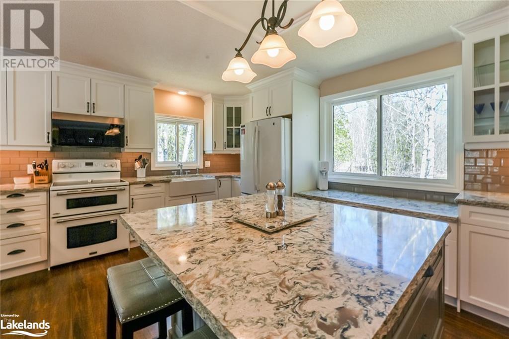1242 Rice Road, Minden Hills, Ontario  K0M 2K0 - Photo 9 - 40577853