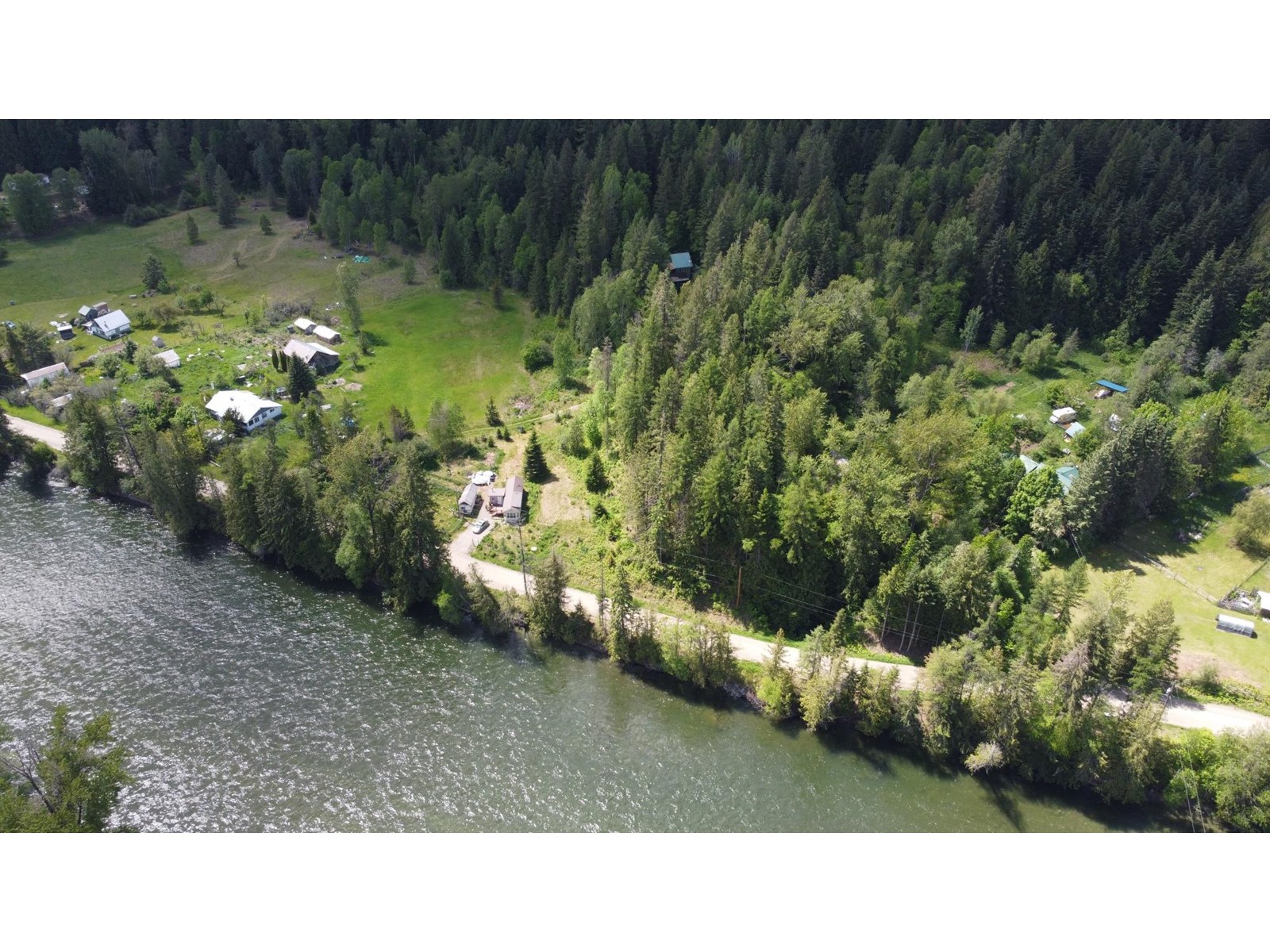 2467 SLOCAN VALLEY ROAD WEST, slocan park, British Columbia