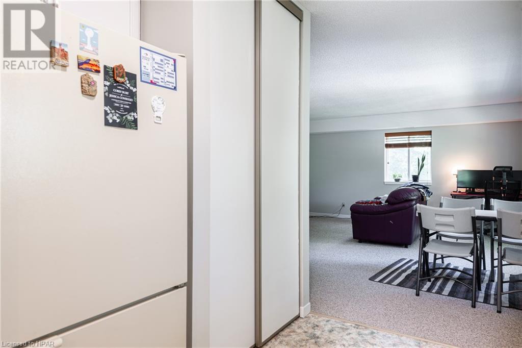 84 Church Street Unit# 4, Stratford, Ontario  N5A 2R2 - Photo 11 - 40592366